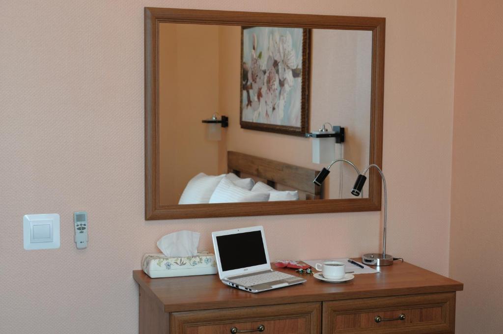Melrose Hotel Rivne Room photo
